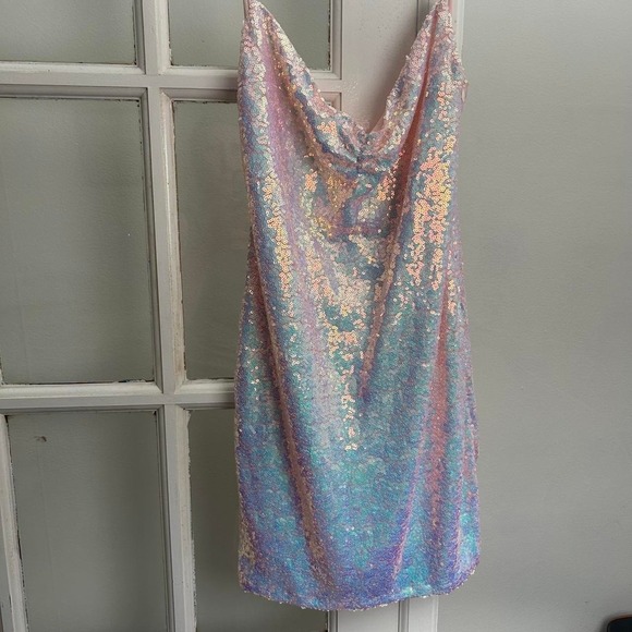 Lucy in the Sky Dresses & Skirts - Homecoming Mini dress "Lucy in the Sky" Iridescent White Sequins LG Butterfly
